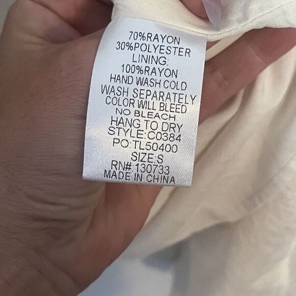 Umgee Boho Mini Dress Ivory Floral Embroidered Peasant 3/4 Bell Sleeves Size S - Picture 8 of 10